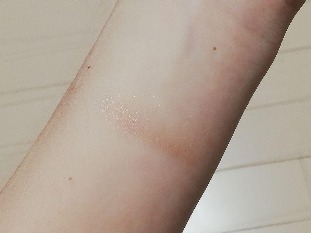 ベージュニュアンスアイズ/LUNASOL/ジェル・クリームアイシャドウを使ったクチコミ(2枚目)