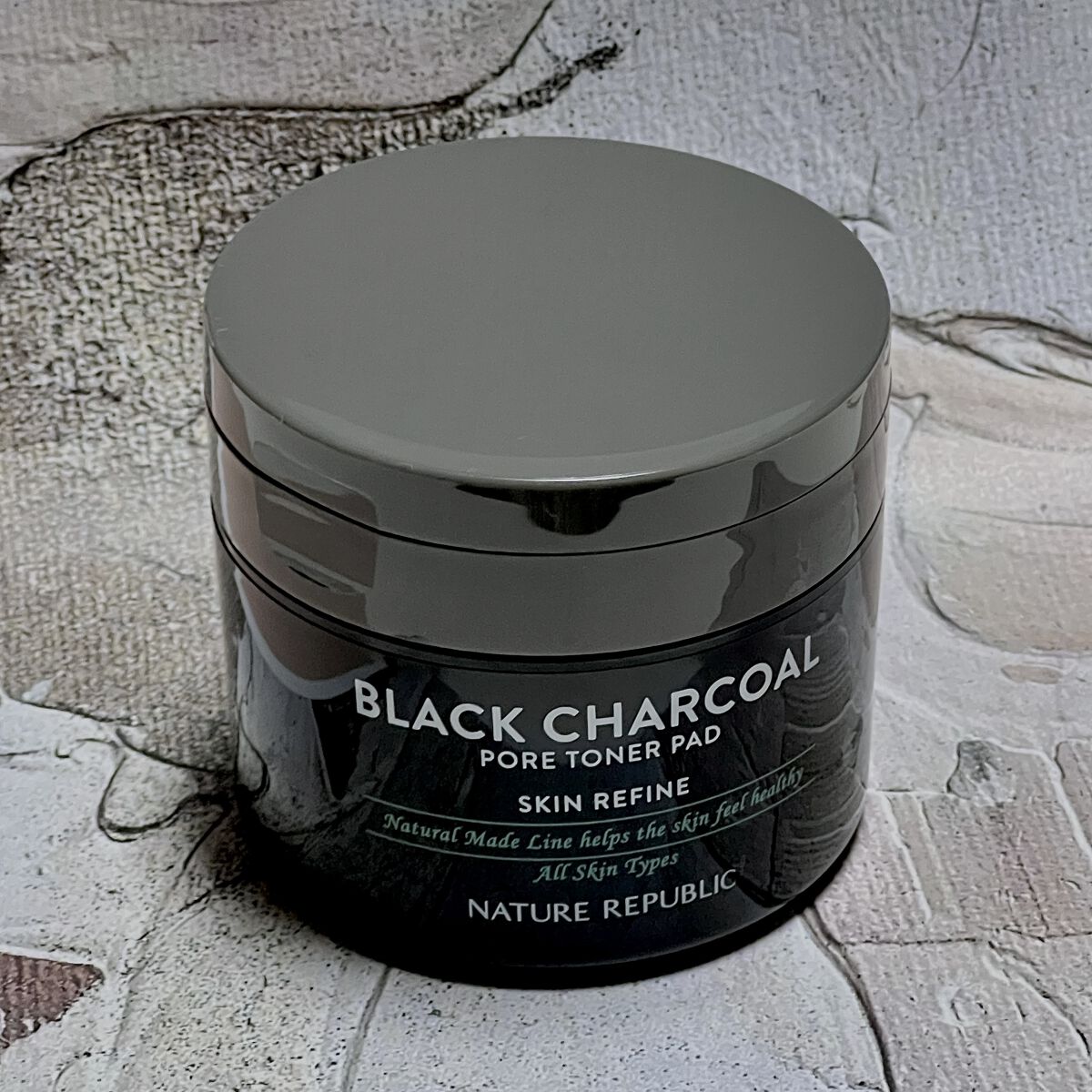 BLACK CHARCOAL PORE TONER PAD/ネイチャーリパブリック/シートマスク・パックを使ったクチコミ（2枚目）