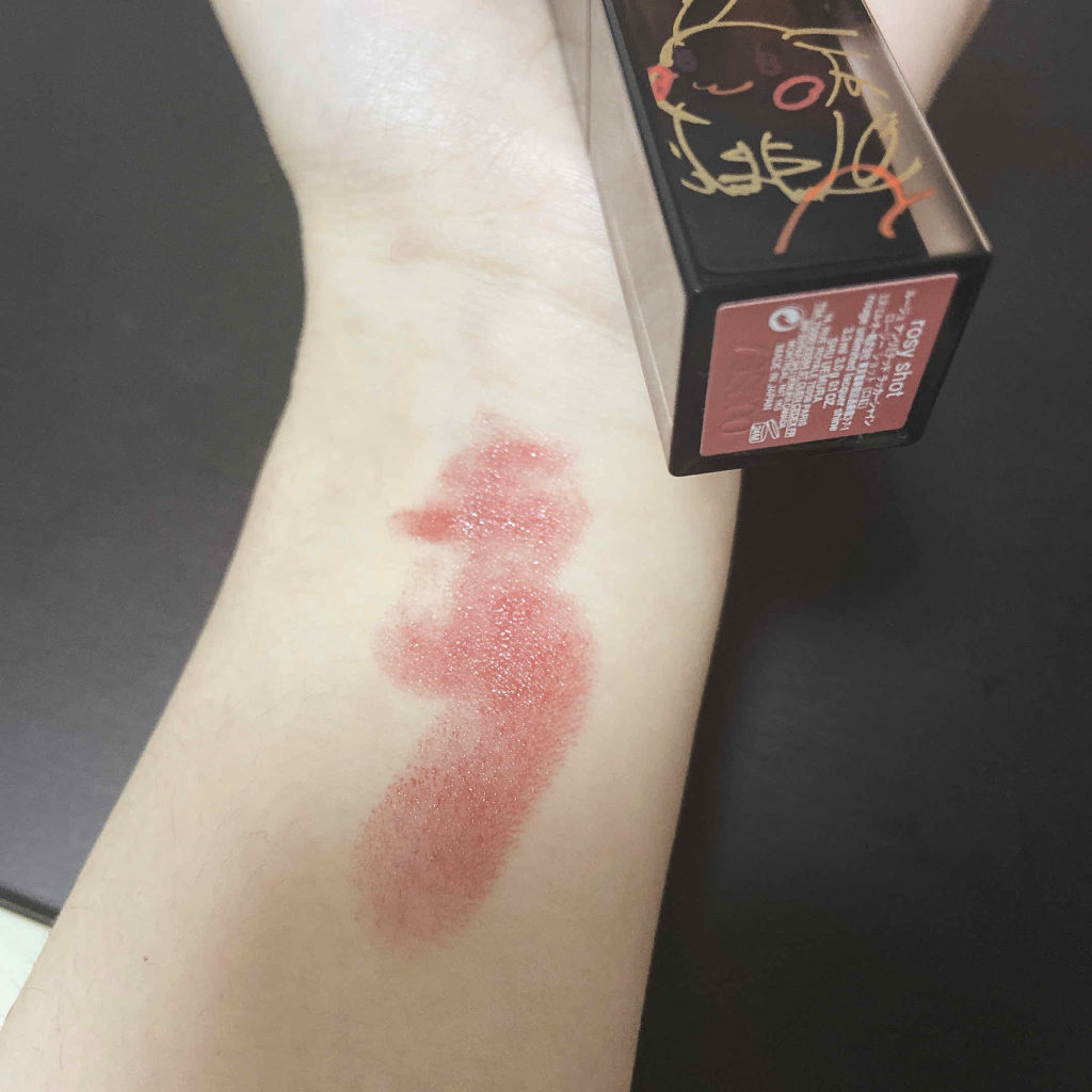 ルージュ アンリミテッド ラッカーシャイン＜2019年クリスマスコフレ限定＞/shu uemura/口紅を使ったクチコミ（2枚目）