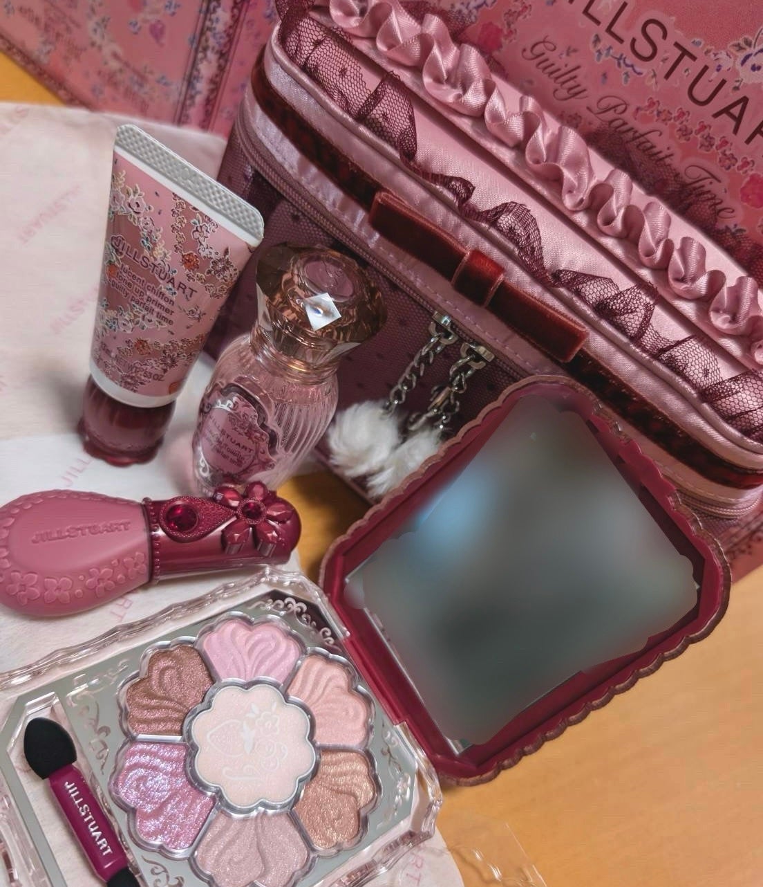 ジルスチュアート ブルームクチュール アイズ/JILL STUART/アイシャドウパレットを使ったクチコミ(2枚目)