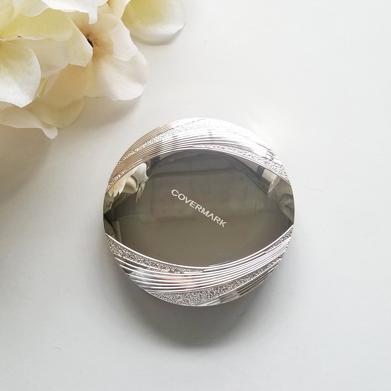 フェイスアップ プレストパウダー SPF23 / PA++ 02 ライトアップベージュ/COVERMARK/プレストパウダーを使ったクチコミ（2枚目）