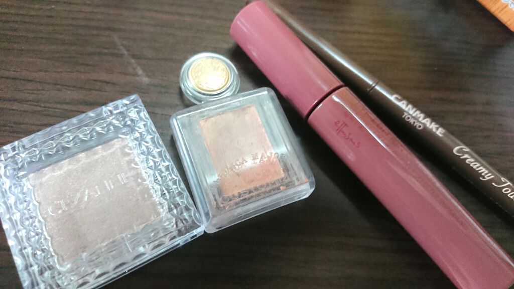 シャドーカスタマイズ/MAJOLICA MAJORCA/単色アイシャドウを使ったクチコミ(1枚目)