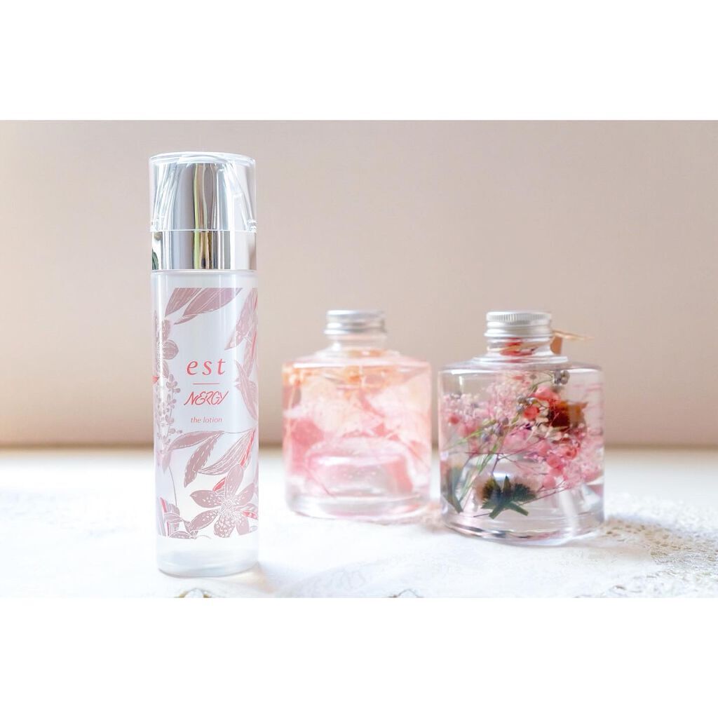 エスト ザ ローション 2021限定デザインボトル(NERGY（ナージー）コラボレーション)/est/化粧水を使ったクチコミ（2枚目）