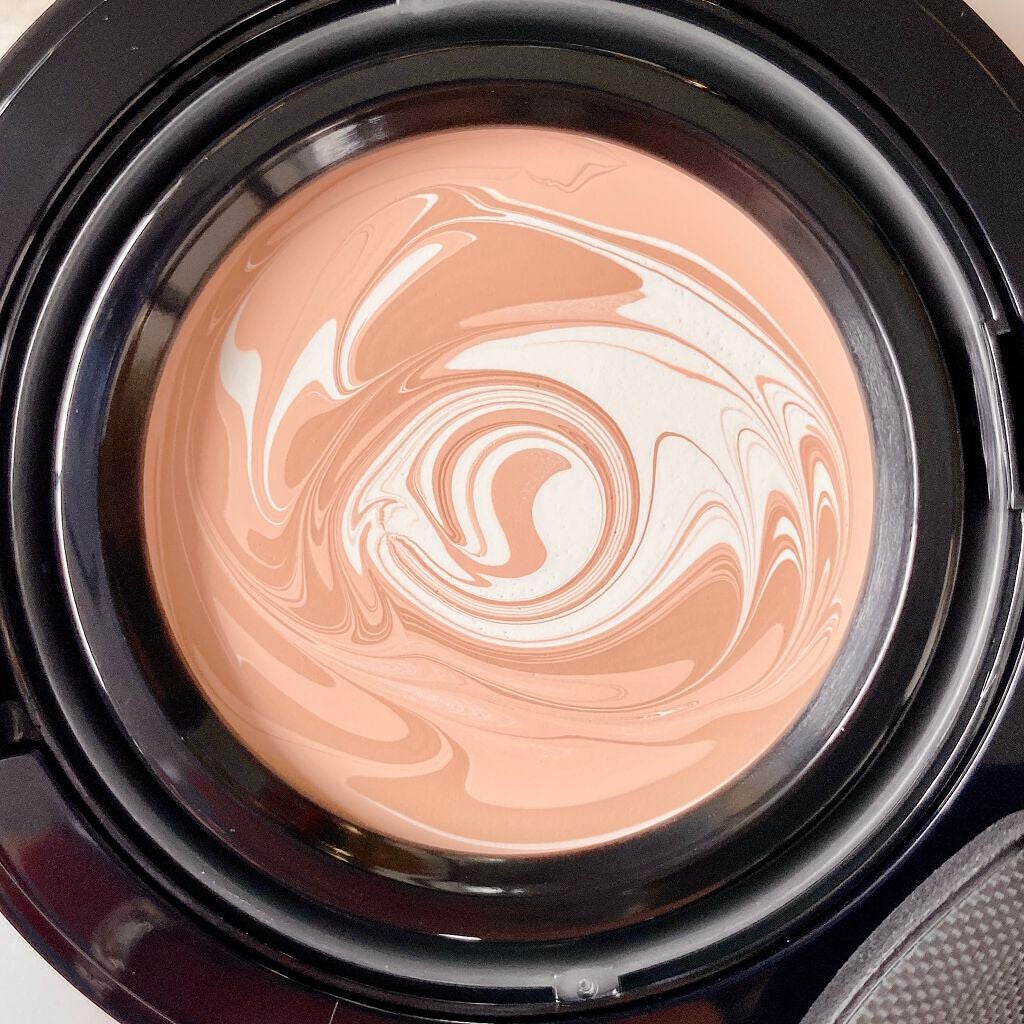 アンクル ド ポー マーブル エッセンス クリームパクト/YVES SAINT LAURENT BEAUTE/クッションファンデーションを使ったクチコミ(4枚目)