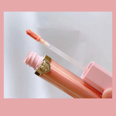 リッチ＆ダズリン ハイシャイン スパークリング リップグロス/Too Faced/リップグロスを使ったクチコミ（2枚目）