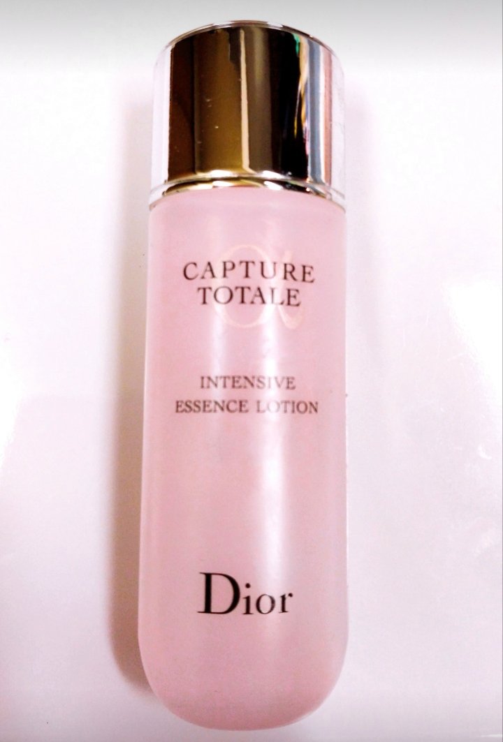 カプチュール トータル インテンシブ エッセンス ローション/Dior/化粧水を使ったクチコミ（1枚目）
