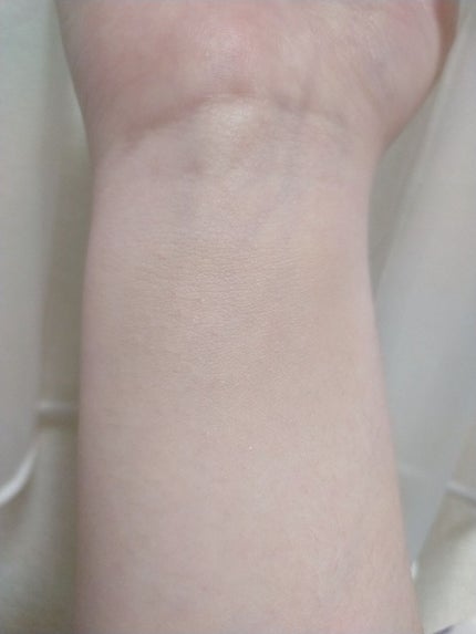 ミネラルエアリータッチファンデーション/エトヴォス/パウダーファンデーションを使ったクチコミ(7枚目)