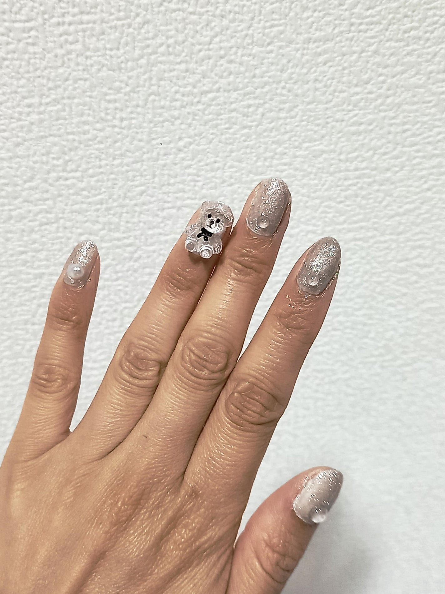 まゆみ on LIPS 「出来たてホヤホヤネイル!ラメ?を使いたくて……!トップコートと..」(3枚目)