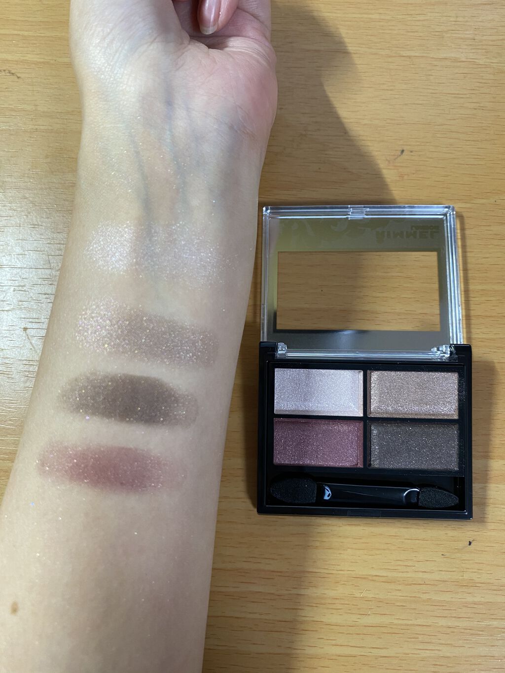 ロイヤルヴィンテージ アイズ/リンメル ロンドン/アイシャドウパレットを使ったクチコミ（2枚目）
