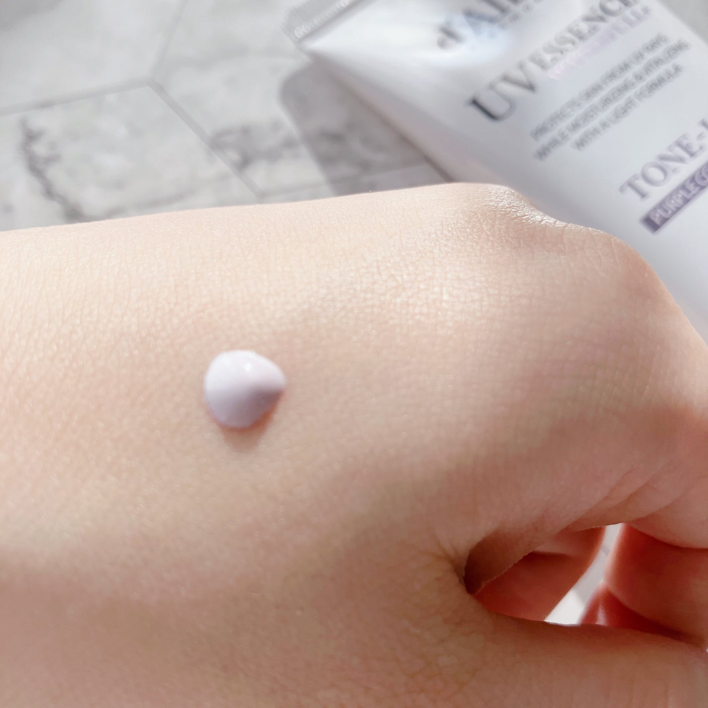 ダルバ ウォータフル トーンアップ サンクリーム(パープル)/ダルバ/日焼け止めクリームを使ったクチコミ(2枚目)