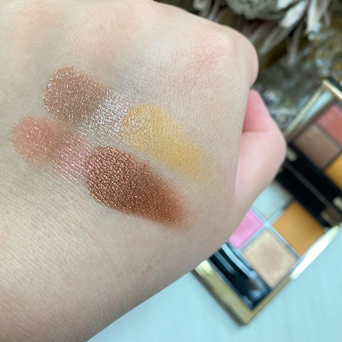 シグニチャー カラー アイズ/SUQQU/アイシャドウパレットを使ったクチコミ(4枚目)