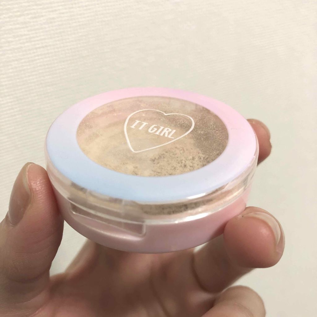 ダイソー×IT GIRL アイシャドウ/DAISO/単色アイシャドウを使ったクチコミ(1枚目)