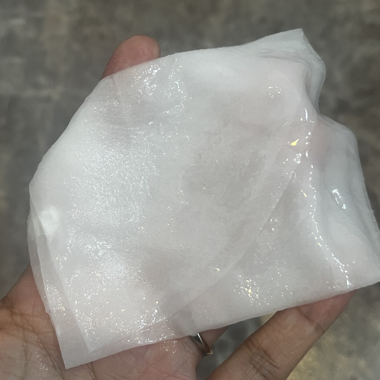 2番 うるもち65％コラーゲンシートマスク 4枚入り/numbuzin/シートマスク・パックを使ったクチコミ（2枚目）