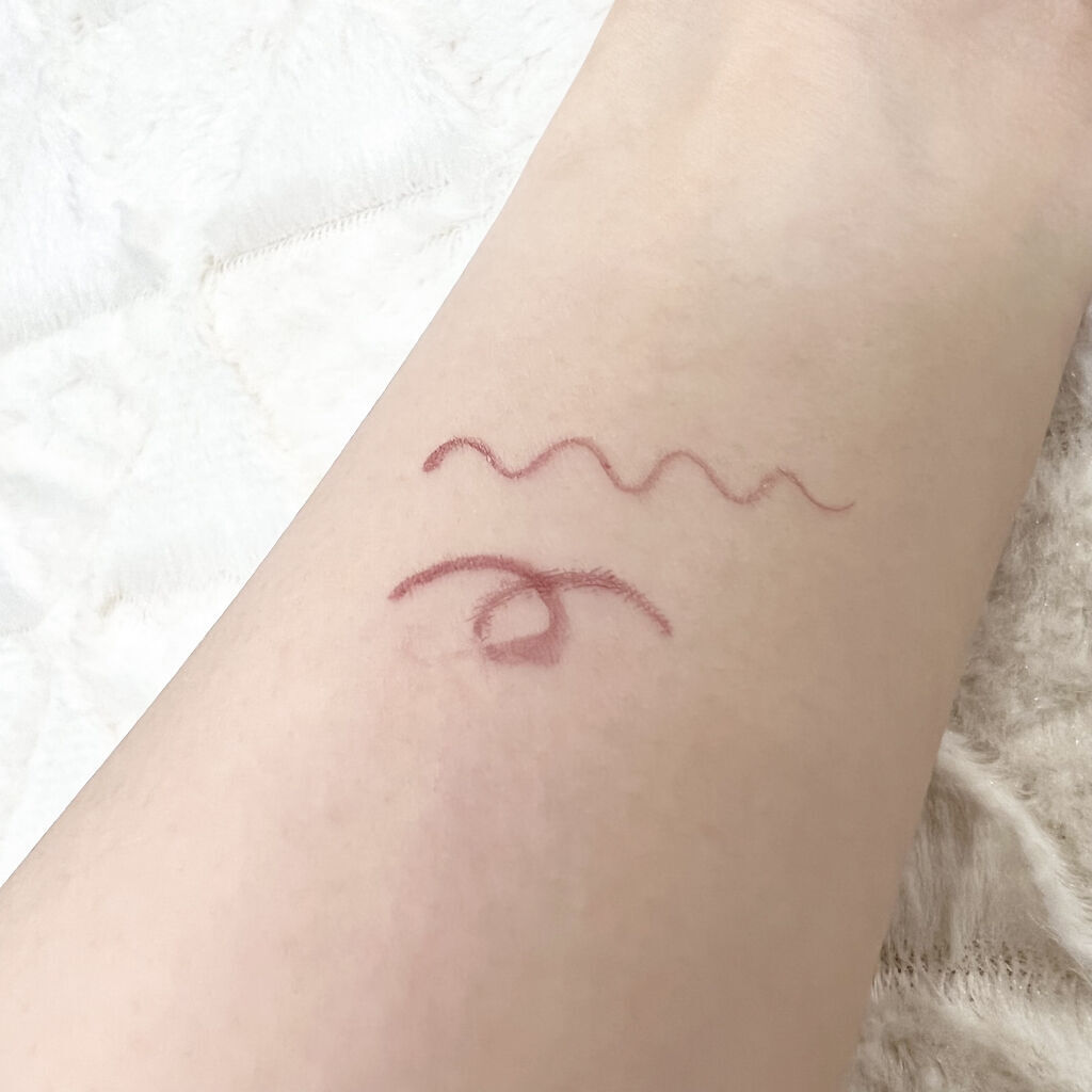 EYE OPENING LINER/UZU BY FLOWFUSHI/リキッドアイライナーを使ったクチコミ（3枚目）