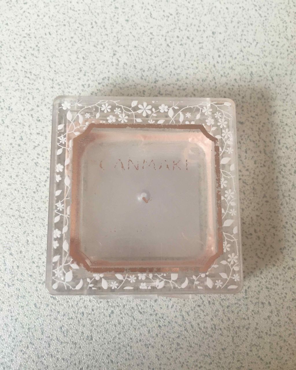 アイシャドウベース/キャンメイク/アイシャドウベースを使ったクチコミ(1枚目)