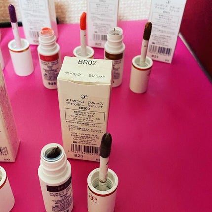 アイカラー ミジェット/エレガンス クルーズ/ジェル・クリームアイシャドウを使ったクチコミ(4枚目)