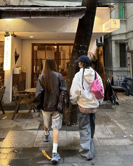 ひとみ on LIPS 「いつでも呼べる友達は本当に楽しい!#コーデ#韓国ファッション#..」(6枚目)