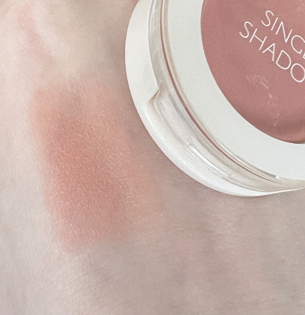 シングルアイシャドウ/the SAEM/単色アイシャドウを使ったクチコミ（3枚目）