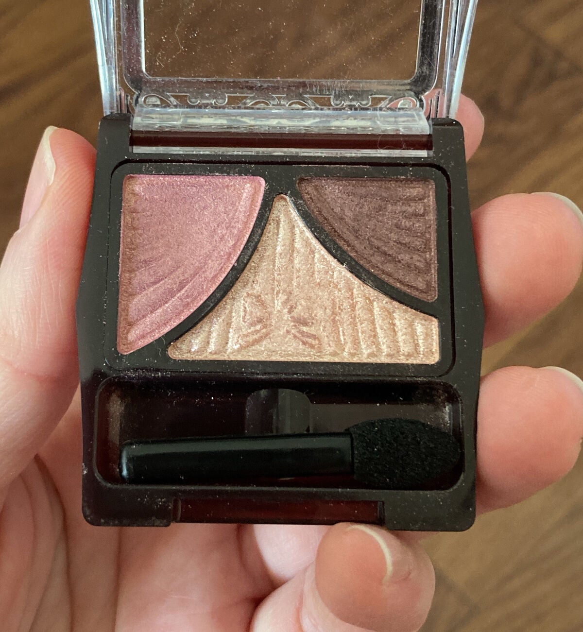 ジューシーピュアアイズ/キャンメイク/アイシャドウパレットを使ったクチコミ(2枚目)