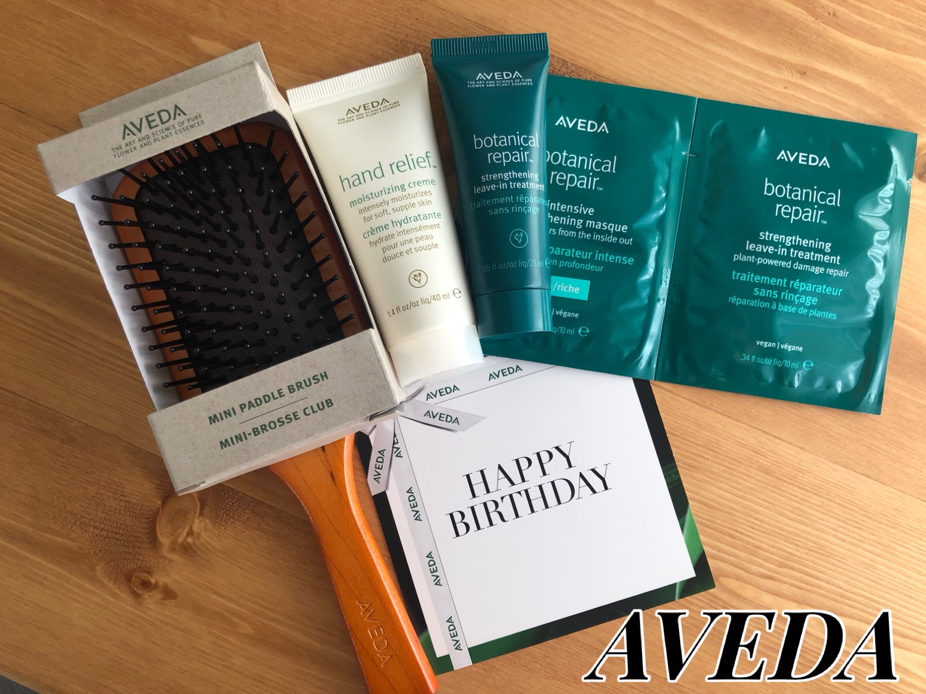 パドル ブラシ/AVEDA/ヘアブラシを使ったクチコミ（1枚目）