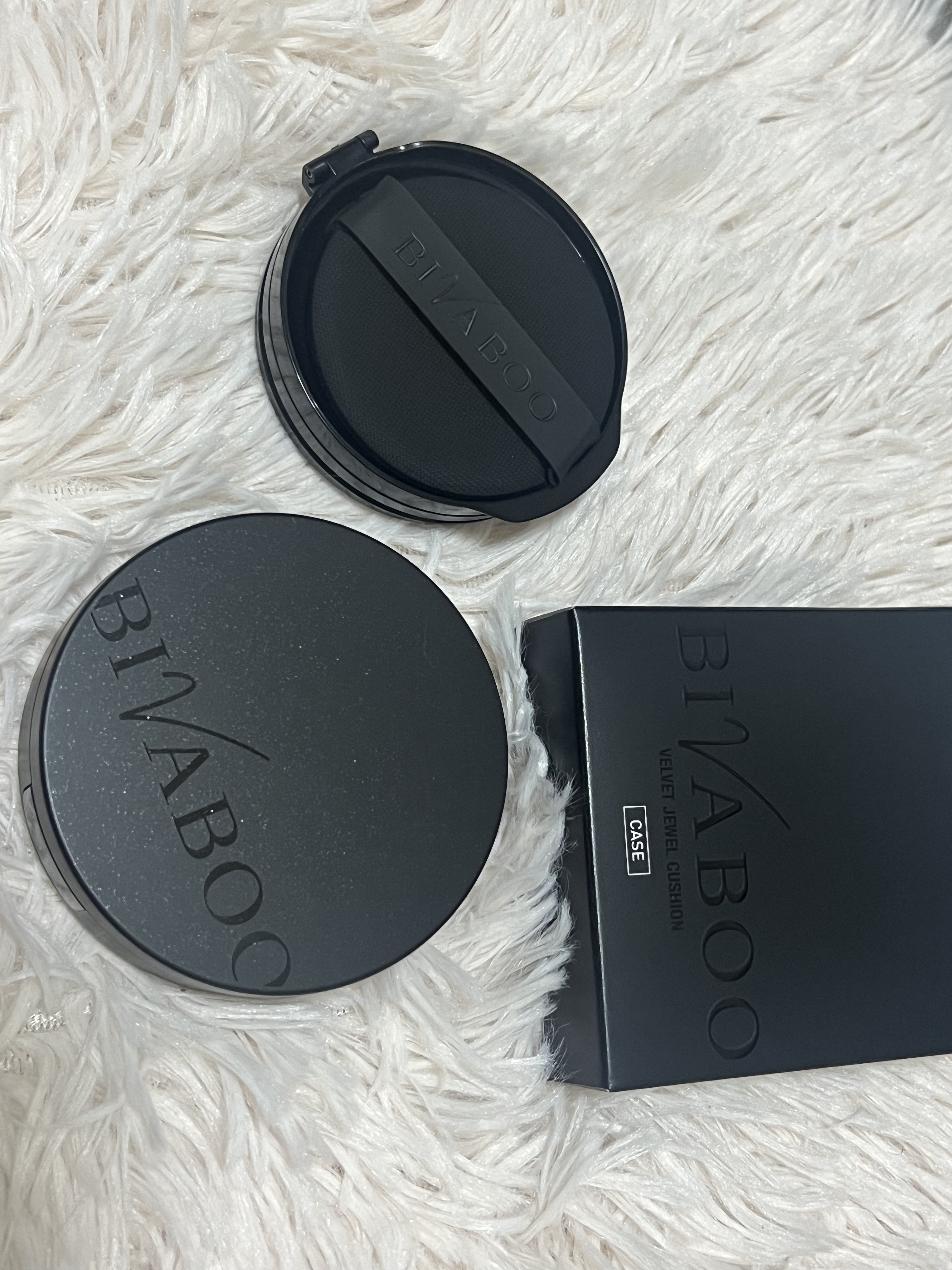 ベルベットジュエルクッション/BIVABOO/クッションファンデーションを使ったクチコミ（1枚目）