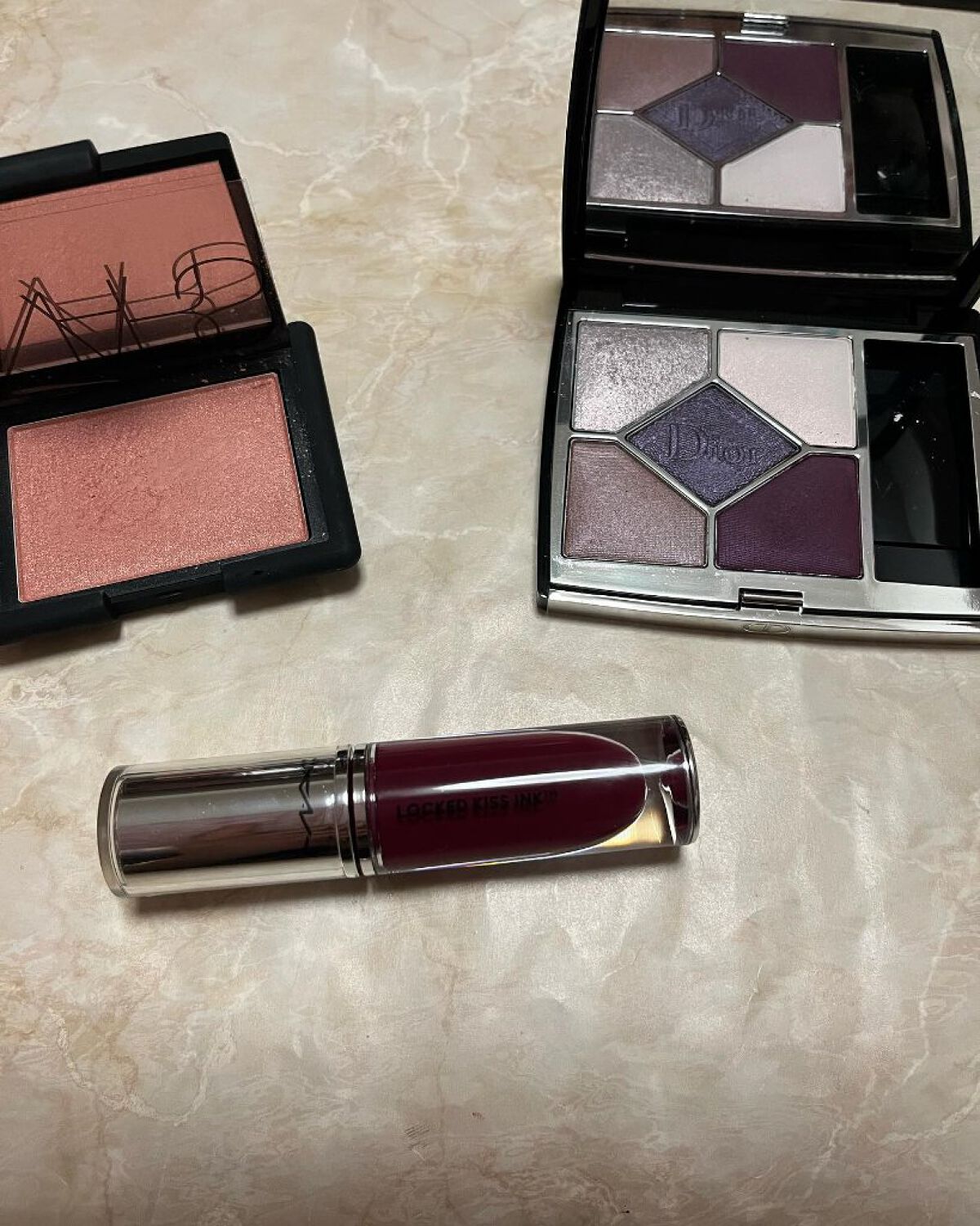 M·A·C ロックド キス インク リップカラー フルーツフル（ディープ ベリー パープル）/M・A・C/口紅を使ったクチコミ（1枚目）