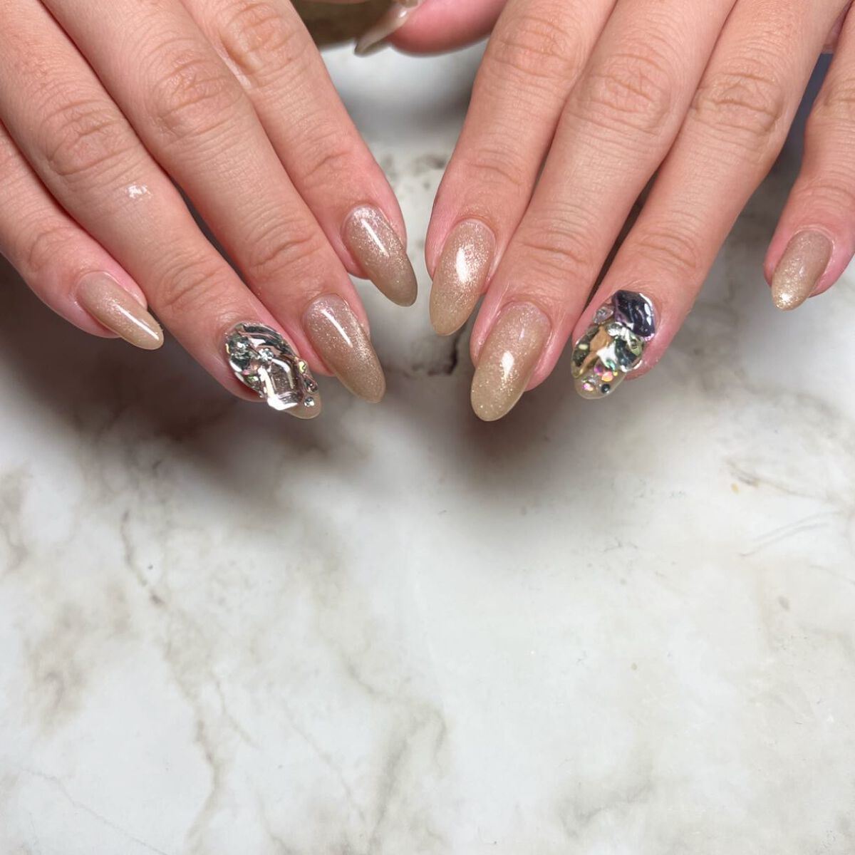 #ビジューネイル,#ブラウンネイル,#ネイル,#ニュアンスネイル,#スカルプネイル,#ジェルネイル,#ママネイル,#ギャルネイル,#大人ネイル,#派手ネイル,#ネイル,#城陽ネイル,#京都ネイル,#大阪ネイル,#奈良ネイルのネイルデザイン