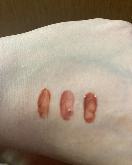 アンドバイロムアンド グラッシーボムティント/&nd by rom&nd/リップティントを使ったクチコミ(3枚目)