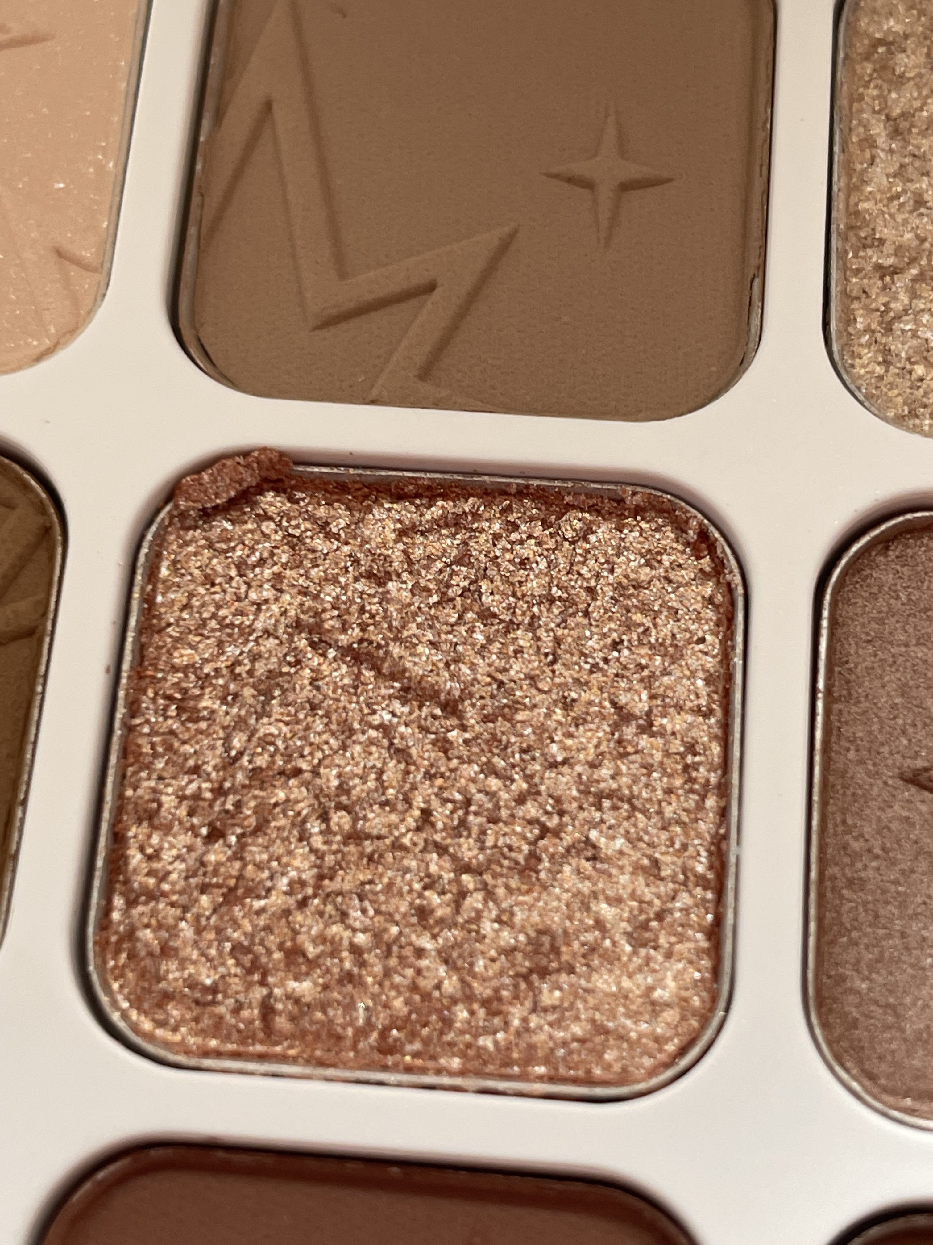 PERFECT DIARY (パーフェクトダイアリー)「原石」9色アイシャドウ　クリスマス限定/PERFECT DIARY/アイシャドウパレットを使ったクチコミ（3枚目）