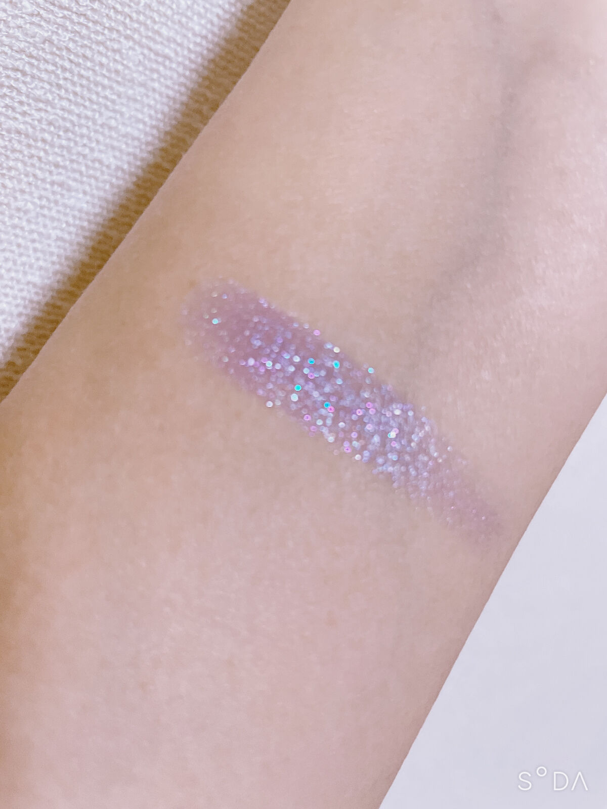 Super Shock Shadow/ColourPop/単色アイシャドウを使ったクチコミ（3枚目）