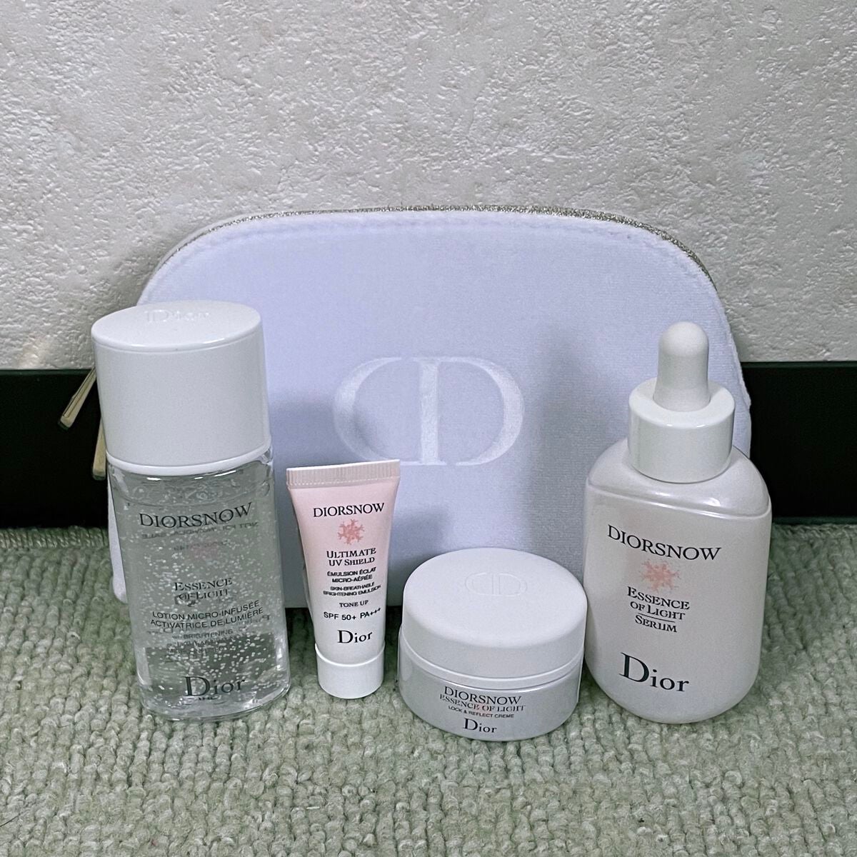 【旧】スノー アルティメット エッセンス オブ ライト/Dior/美容液を使ったクチコミ(1枚目)