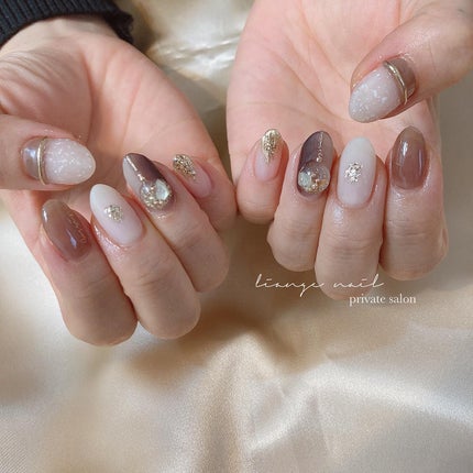 #ネイル,#冬ネイル,#大人ニュアンスネイル,#ニュアンスネイル,#ジェルネイル,#ミラーネイル,#シェルネイル,#スノードームネイル,#リングネイル,#アクセサリーネイルのネイルデザイン