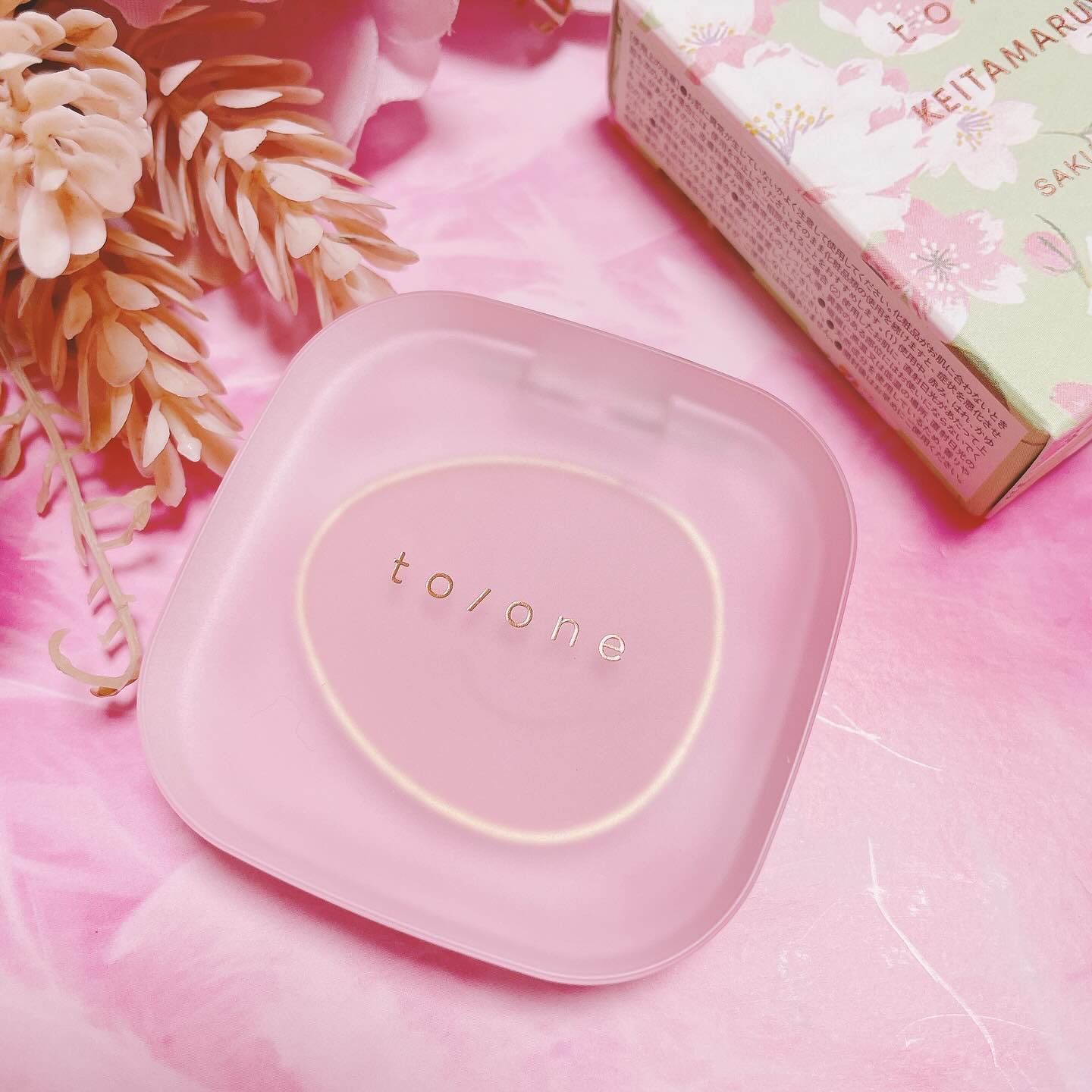 トーン ペタル フロート ブラッシュ/to/one/パウダーチークを使ったクチコミ（3枚目）