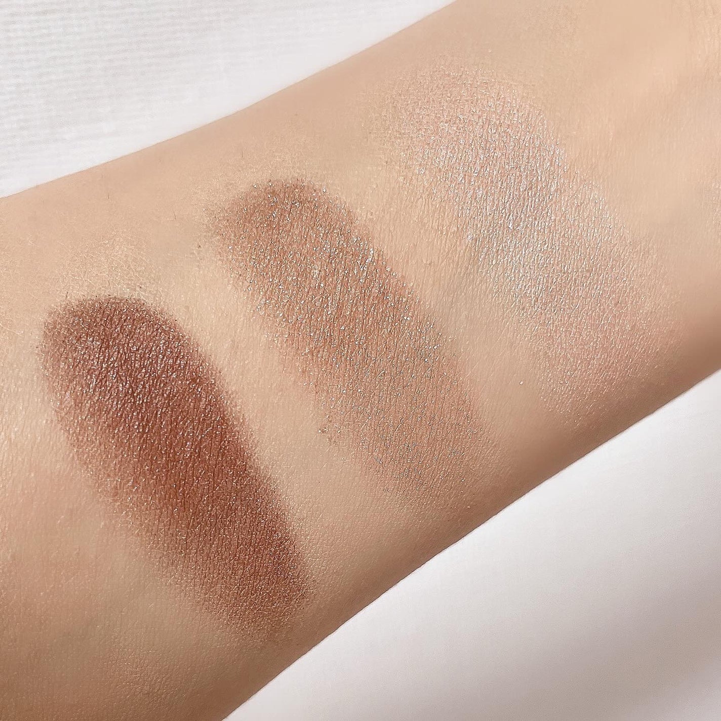 トーンアップアイシャドウ/CEZANNE/アイシャドウパレットを使ったクチコミ(4枚目)