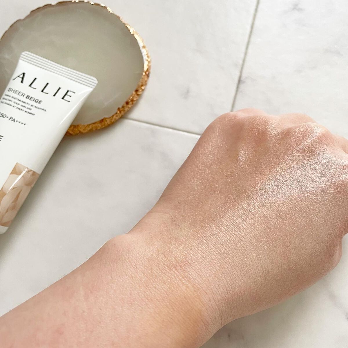 アリィー クロノビューティ カラーチューニングUV/アリィー/日焼け止めクリームを使ったクチコミ(4枚目)