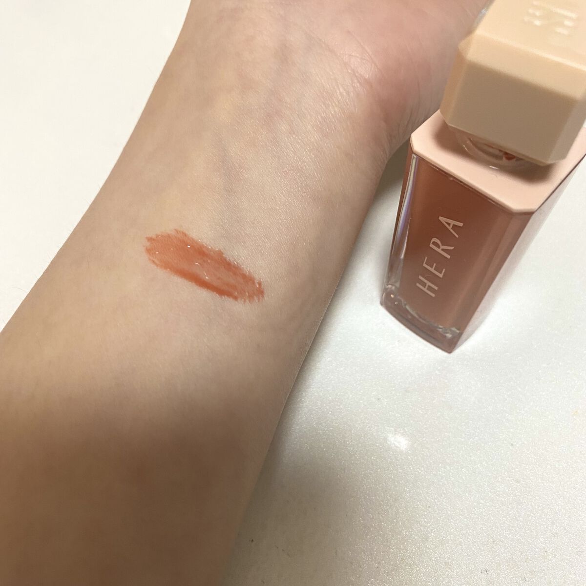 センシュアルスパイシーヌードグロス/HERA/リップグロスを使ったクチコミ（2枚目）