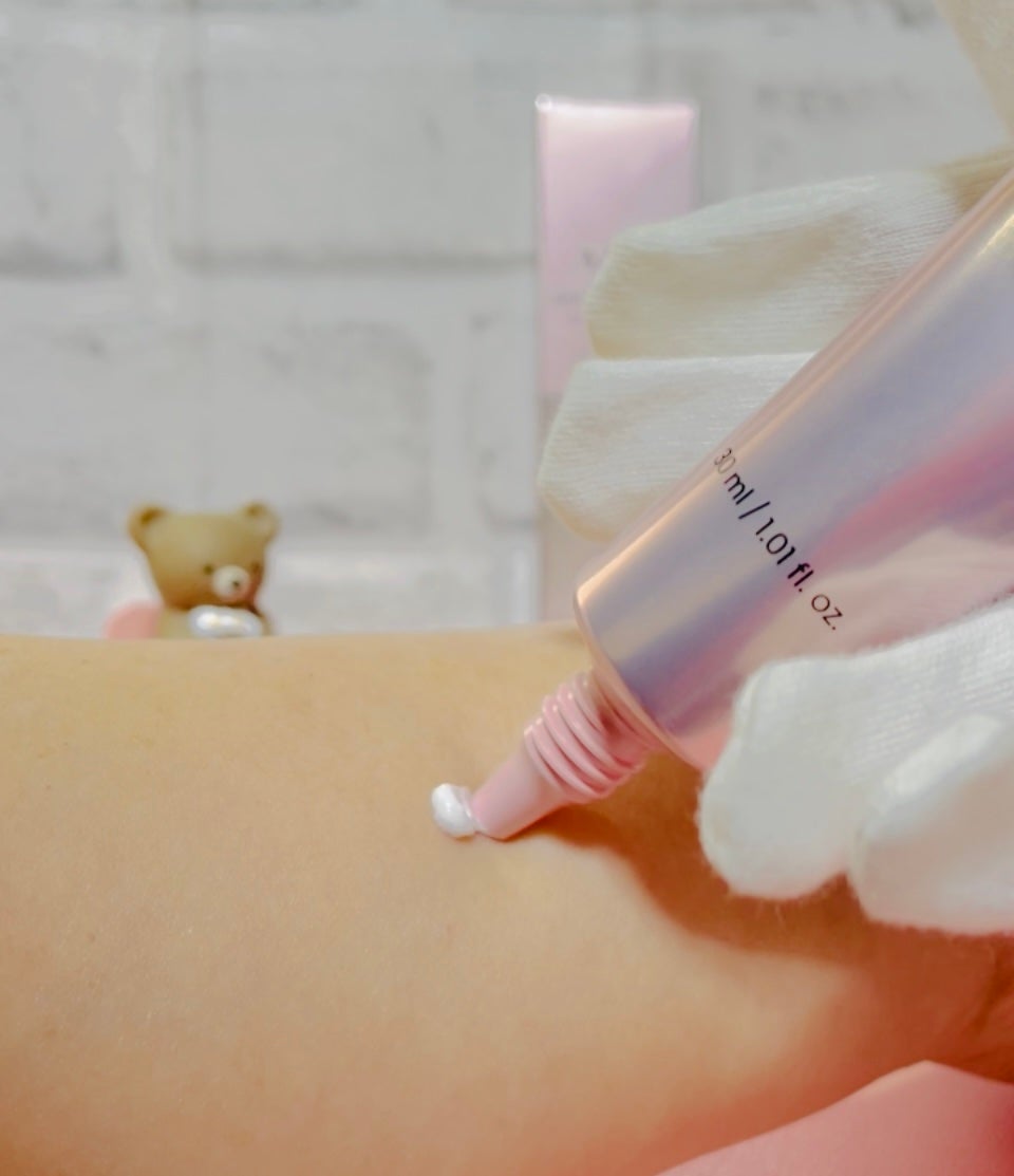 ブライト フォーカス リアル アイクリーム フォーフェイス/AHC/アイケア・アイクリームを使ったクチコミ(8枚目)