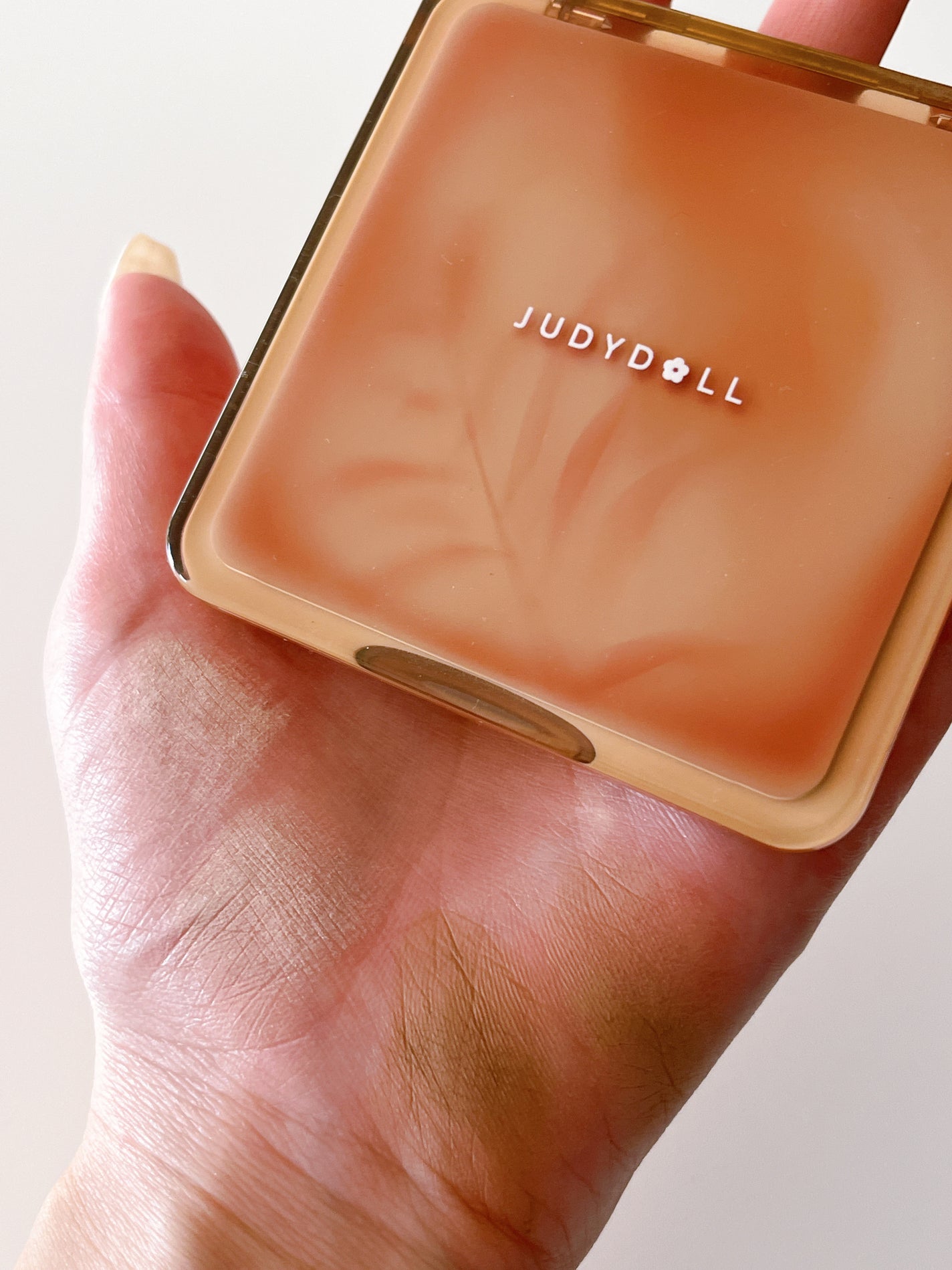 JUDYDOLL メリハリマスターパレット/JUDYDOLL/パウダーハイライトを使ったクチコミ(4枚目)