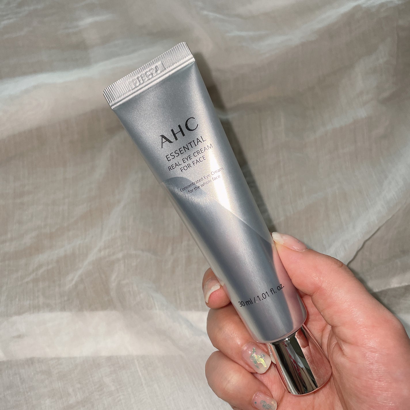 エッセンシャル リアル アイクリーム フォーフェイス/AHC/アイケア・アイクリームを使ったクチコミ(3枚目)