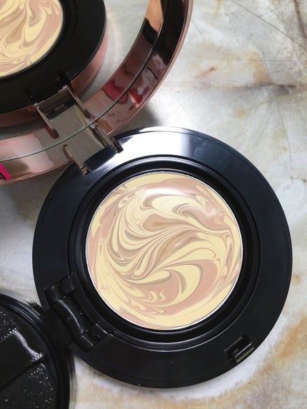 プログロス コラーゲンパクト/VT/クリーム・エマルジョンファンデーションを使ったクチコミ(2枚目)