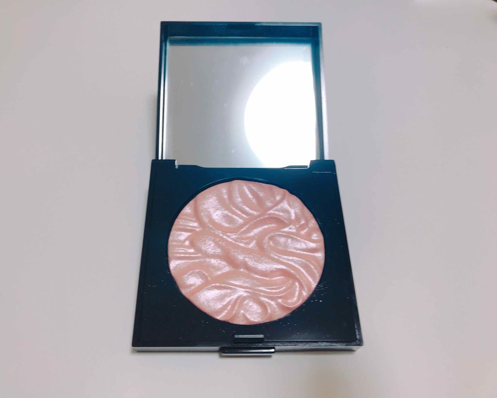 フェイスイルミネーター/ローラ メルシエ/パウダーハイライトを使ったクチコミ（1枚目）