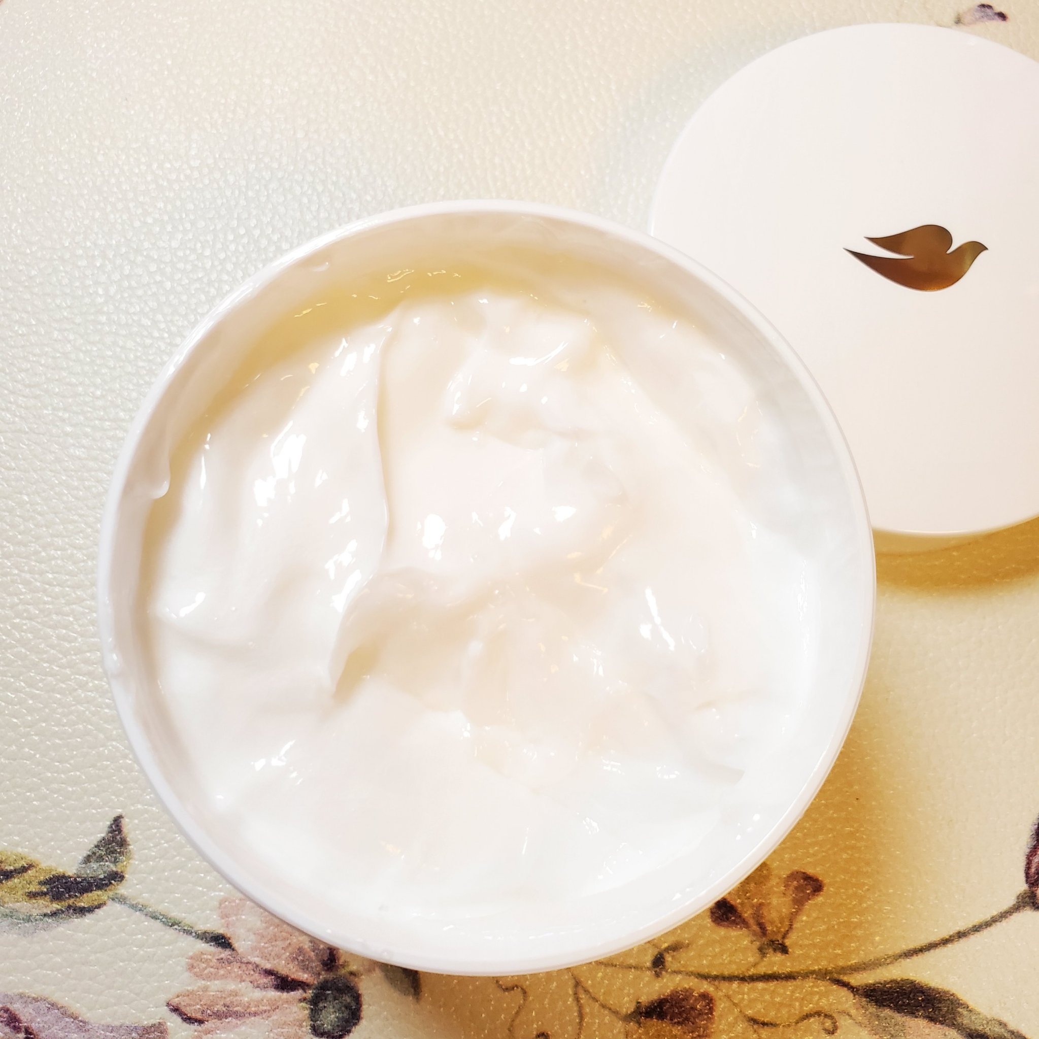 ダヴ クリームボディウォッシュ コンフォートモイスチャー/ダヴ/ボディソープを使ったクチコミ（2枚目）