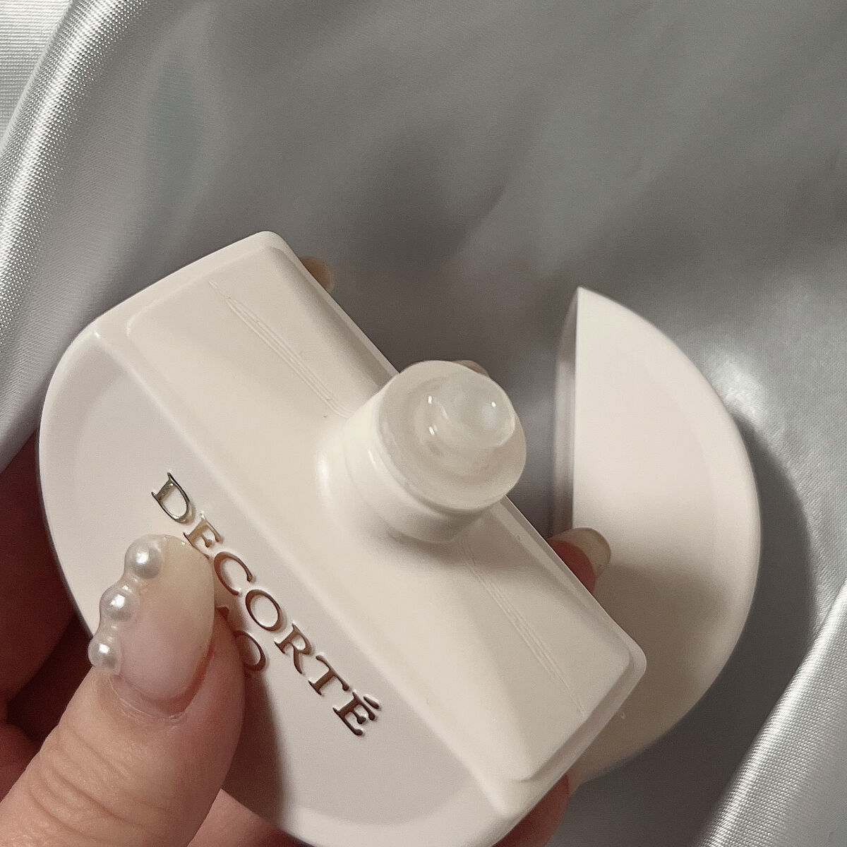 AQ ハンドエッセンス/DECORTÉ/ハンドクリームを使ったクチコミ（2枚目）