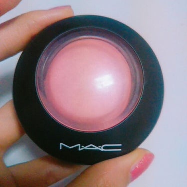 MAC ミネラライズブラッシュ デインティ
★MACのチークで一番売れてると言われる色
★イエベでもブルベでも使えるピンク
★とにかく粒子が細かい！！
★どんなメイクにも合わせやすい色！！
★ツヤっぽい