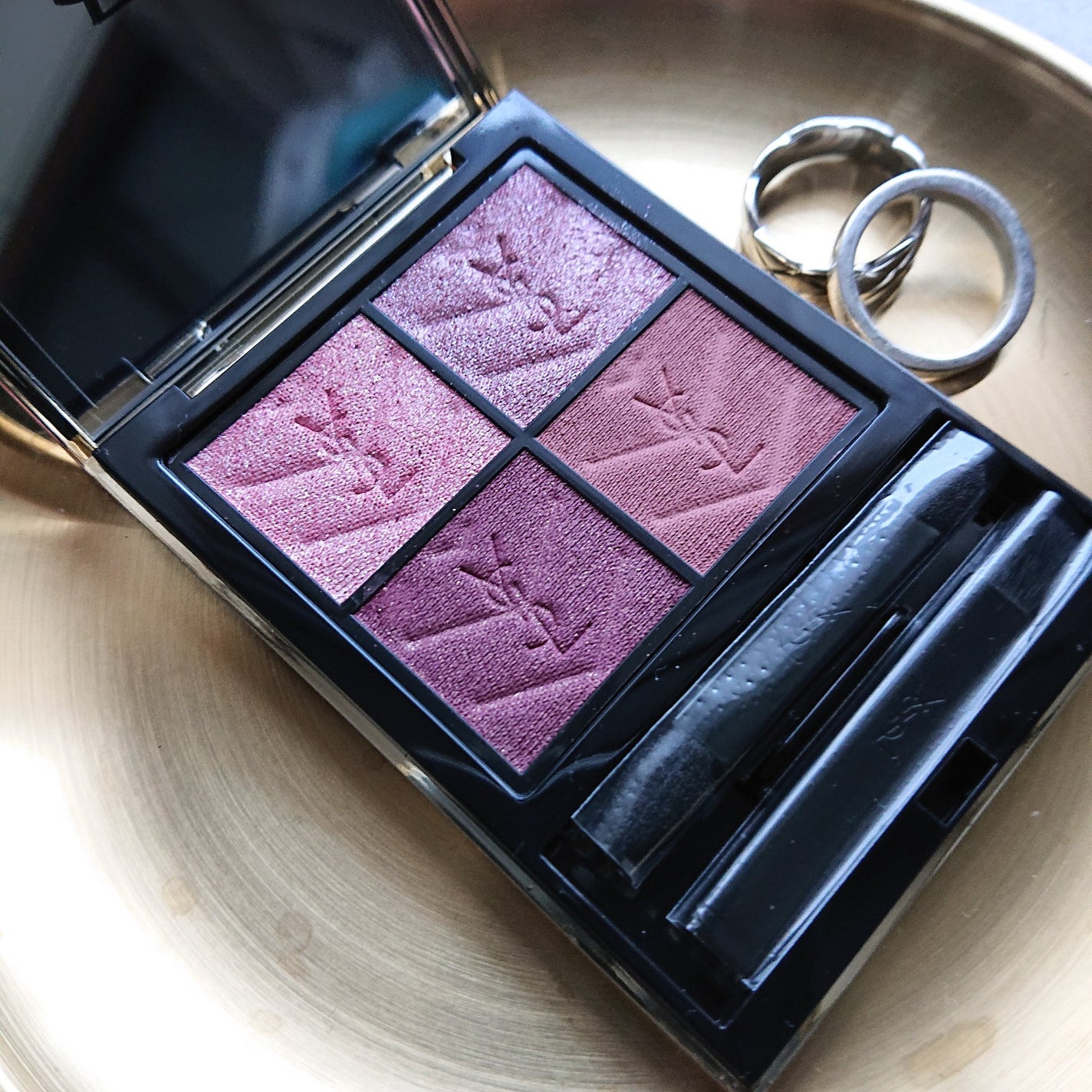 クチュール ミニ クラッチ/YVES SAINT LAURENT BEAUTE/アイシャドウパレットを使ったクチコミ(1枚目)