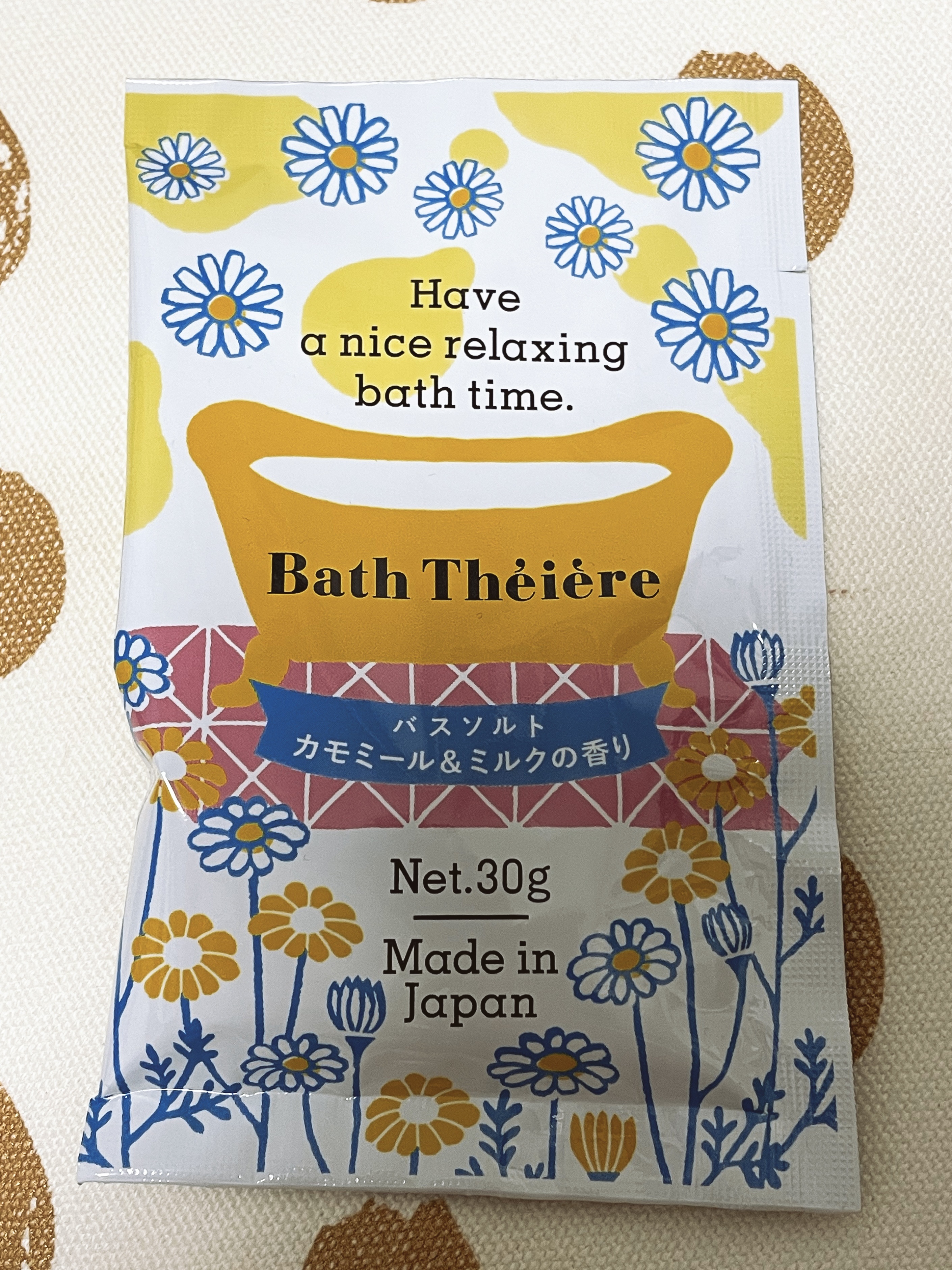 バスティエール バスソルト カモミール＆ミルクの香り/DAISO/無機塩系入浴剤を使ったクチコミ（1枚目）