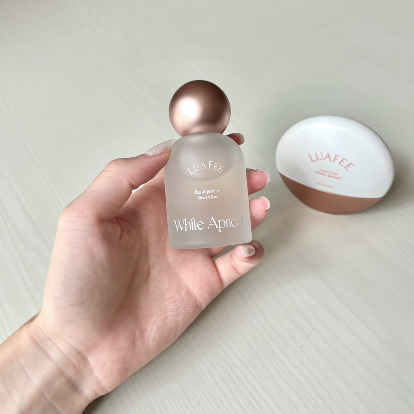 パフュームハンドクリームホワイトアプリコット/LUAFEE/ハンドクリームを使ったクチコミ（2枚目）