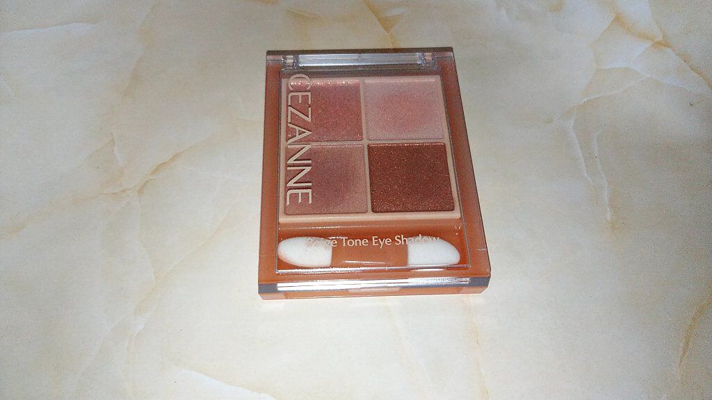 ベージュトーンアイシャドウ/CEZANNE/アイシャドウパレットを使ったクチコミ（1枚目）