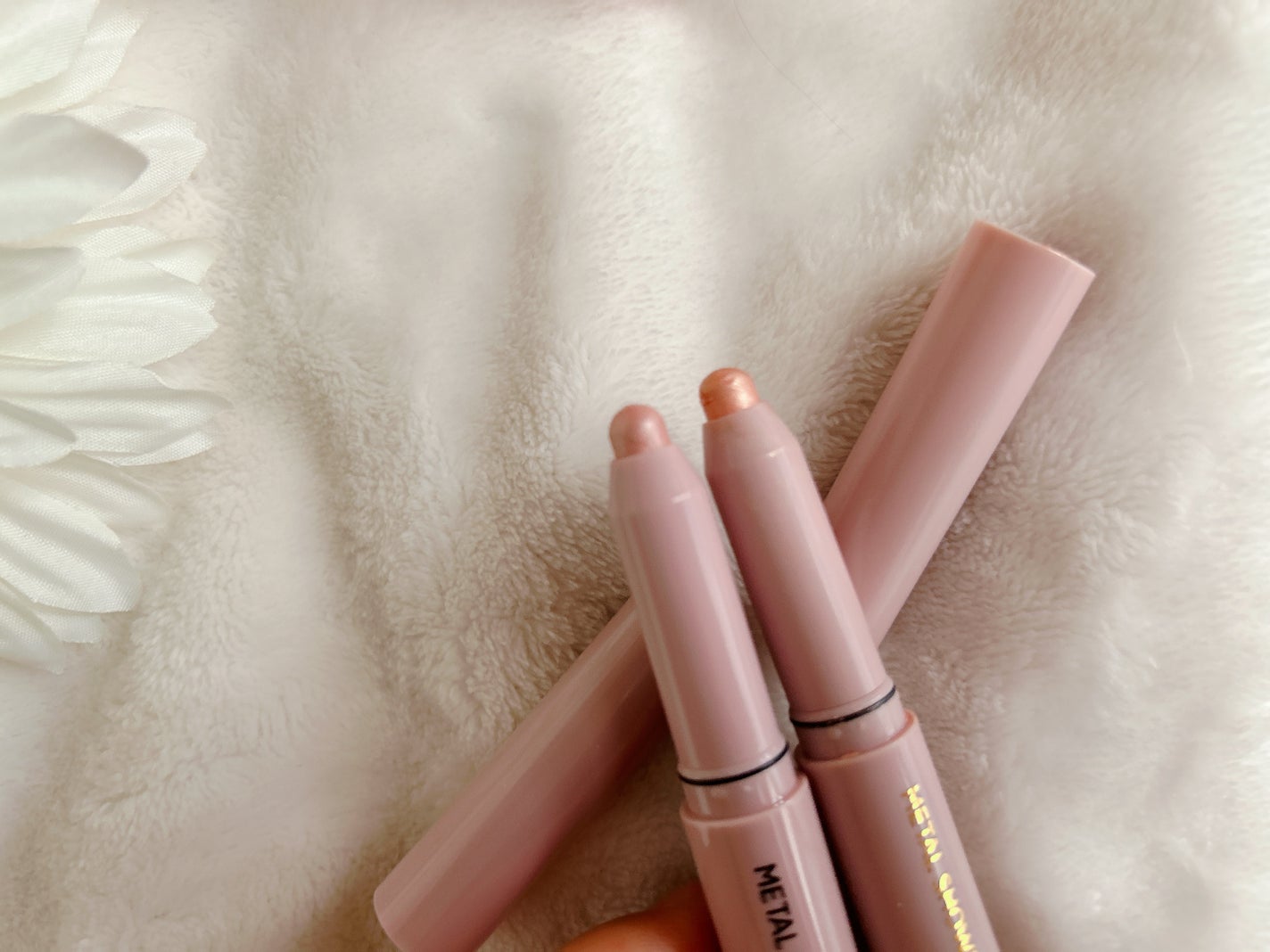 ウォンジョンヨ メタルシャワーペンシル/Wonjungyo/スティックアイシャドウを使ったクチコミ(3枚目)