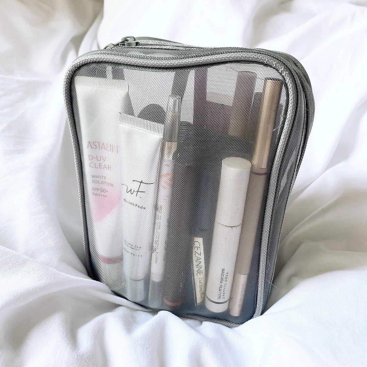 透明ちゃん@LIPSパートナー🤍 on LIPS 「ついに….キャンドゥから…..自立するメッシュ縦型ポーチが出て..」(2枚目)